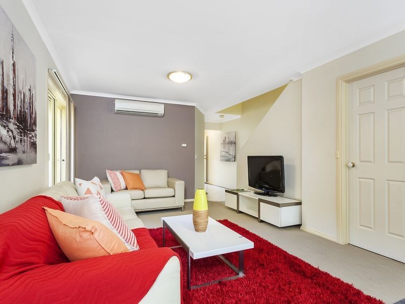 2/4 Tauss Place, Bruce ACT 2617