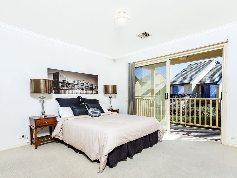 2/4 Tauss Place, Bruce ACT 2617