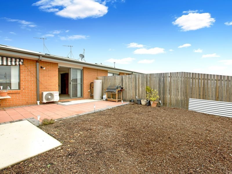4 Audrey Cahn Street, Macgregor ACT 2615
