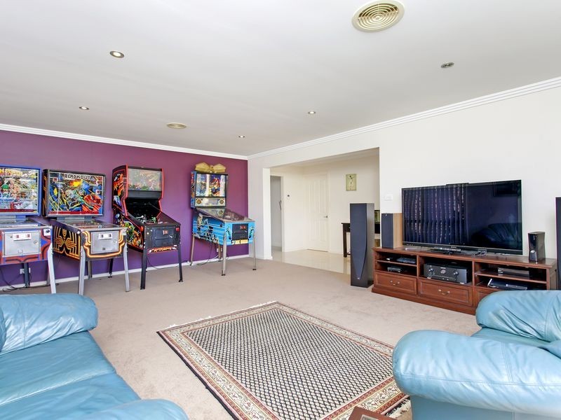 13 Marie Pitt Street, Franklin ACT 2913