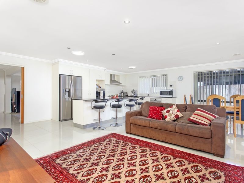 13 Marie Pitt Street, Franklin ACT 2913