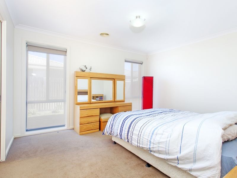 13 Marie Pitt Street, Franklin ACT 2913