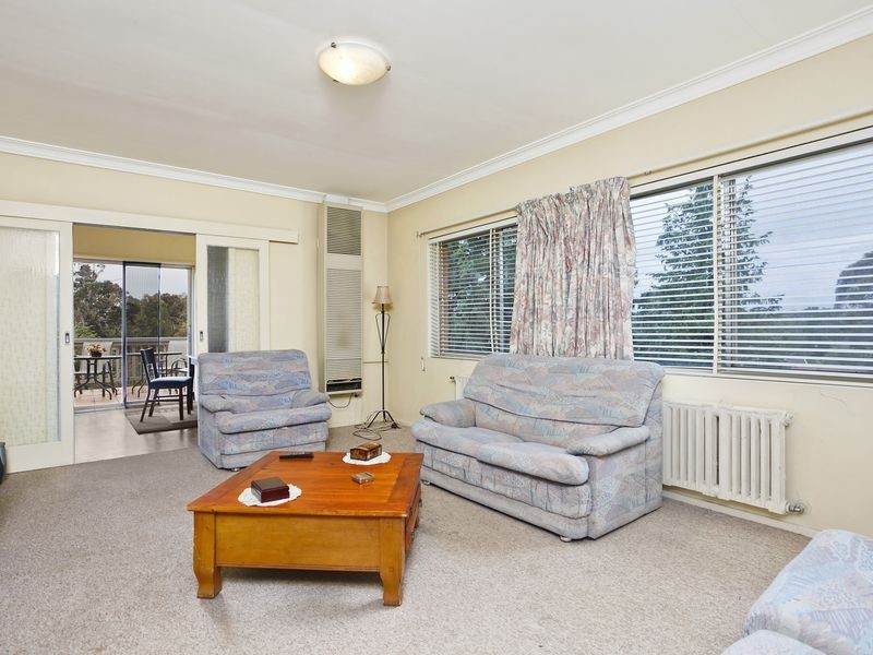 19 Biraban Place, Macquarie ACT 2614