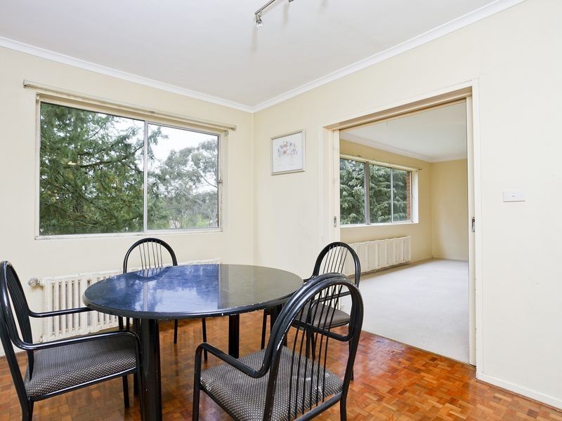 19 Biraban Place, Macquarie ACT 2614