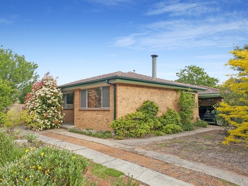 4 Tebbutt Place, Charnwood ACT 2615