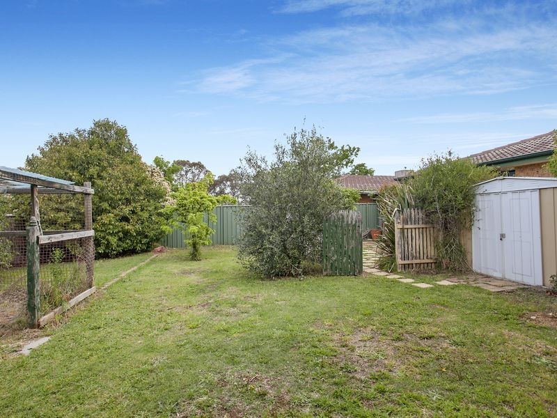 4 Tebbutt Place, Charnwood ACT 2615