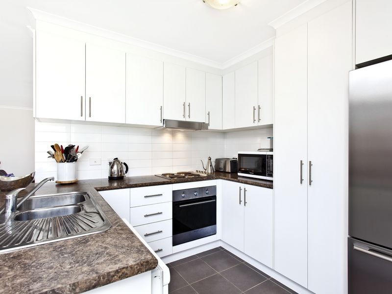 16 Hazelton Street, Macgregor ACT 2615