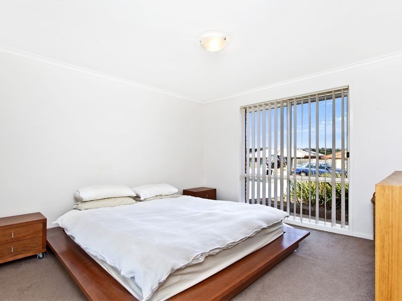 16 Hazelton Street, Macgregor ACT 2615