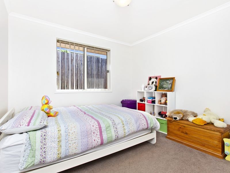 16 Hazelton Street, Macgregor ACT 2615