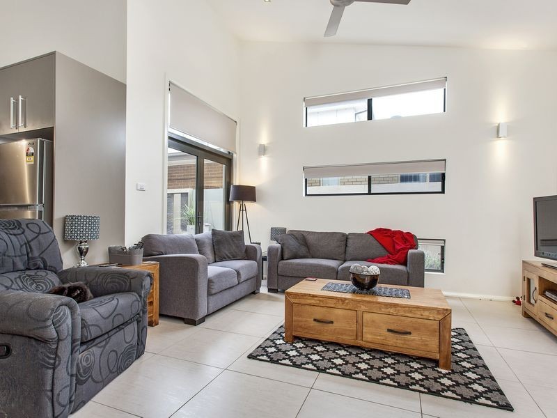 21 Beveridge Crescent, Forde ACT 2914