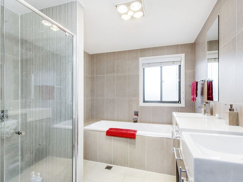 21 Beveridge Crescent, Forde ACT 2914
