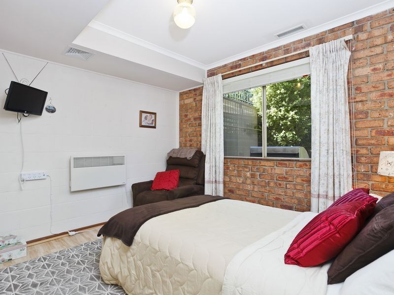 5/1 Goldner Circuit, Melba ACT 2615