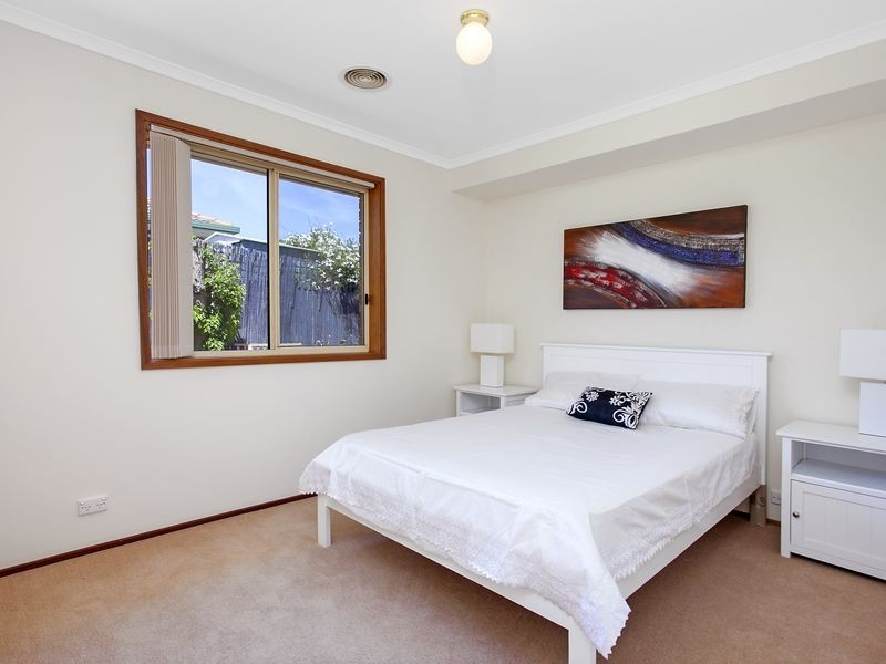 5 Lapsley Street, Dunlop ACT 2615