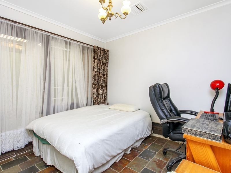 46 Gillespie Street, Weetangera ACT 2614