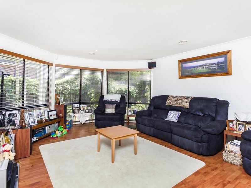 22 Douglas Waterhouse Drive, Dunlop ACT 2615