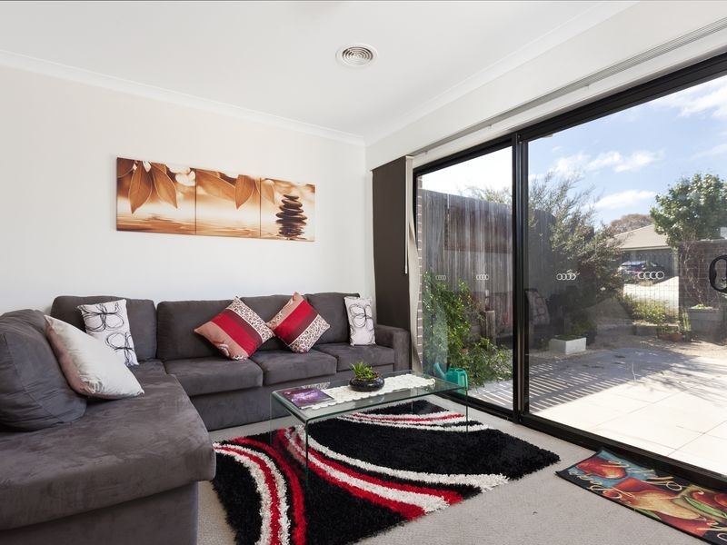 28 Constance Stone Street, Macgregor ACT 2615