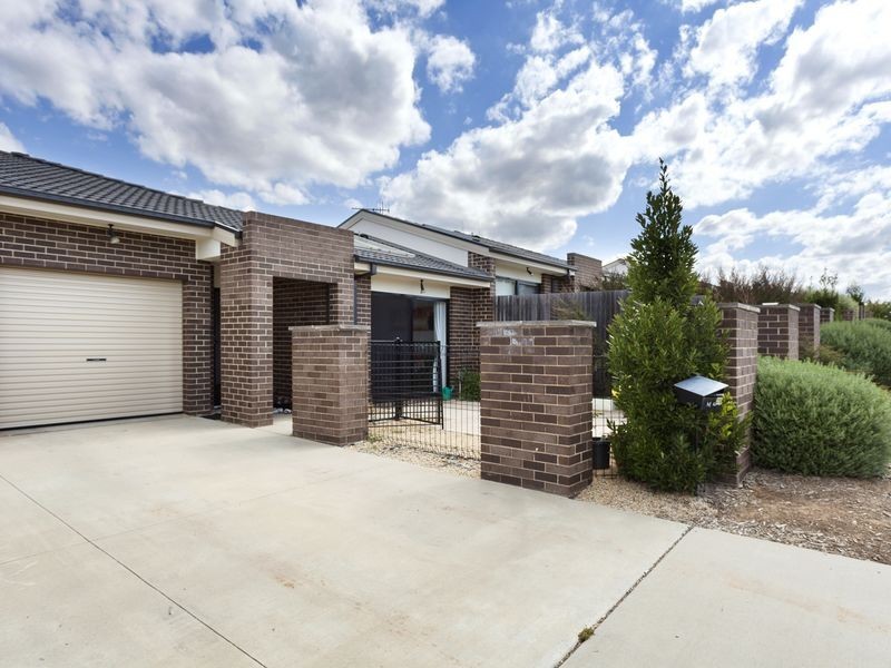 28 Constance Stone Street, Macgregor ACT 2615