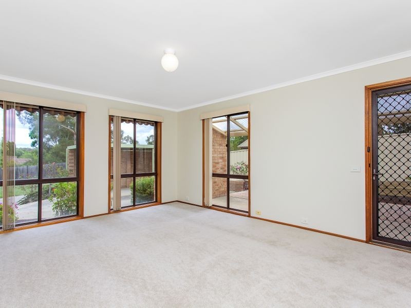 7 Macvitie Place, Macquarie ACT 2614