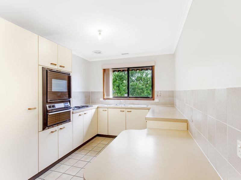 7 Macvitie Place, Macquarie ACT 2614