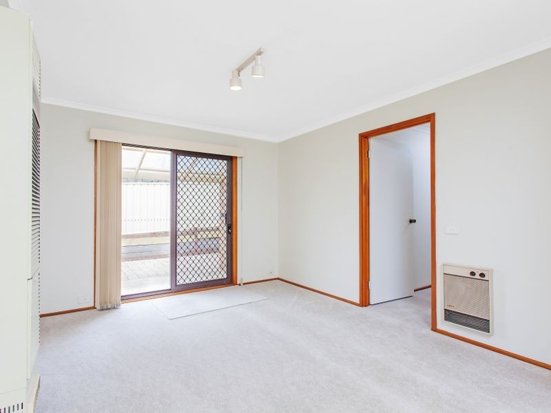 7 Macvitie Place, Macquarie ACT 2614