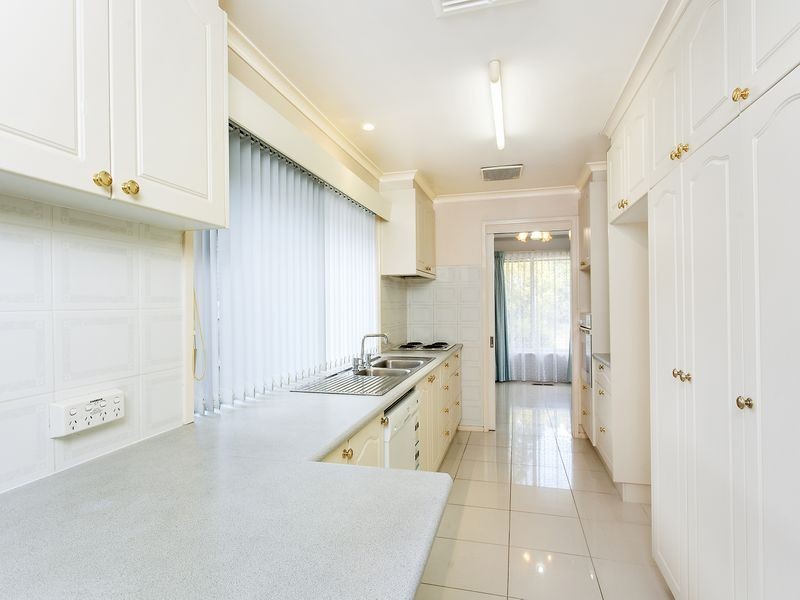 8 Backhouse Street, Latham ACT 2615