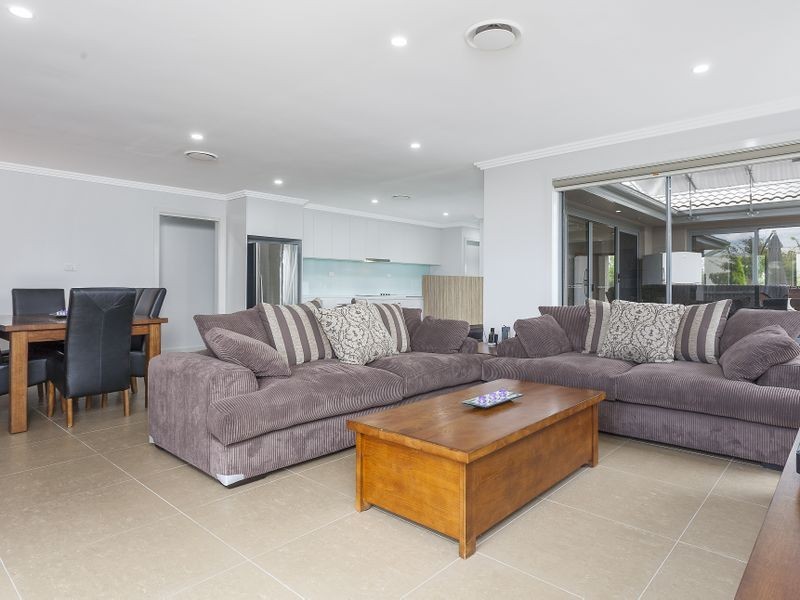 4 Jean Macnamara Street, Macgregor ACT 2615