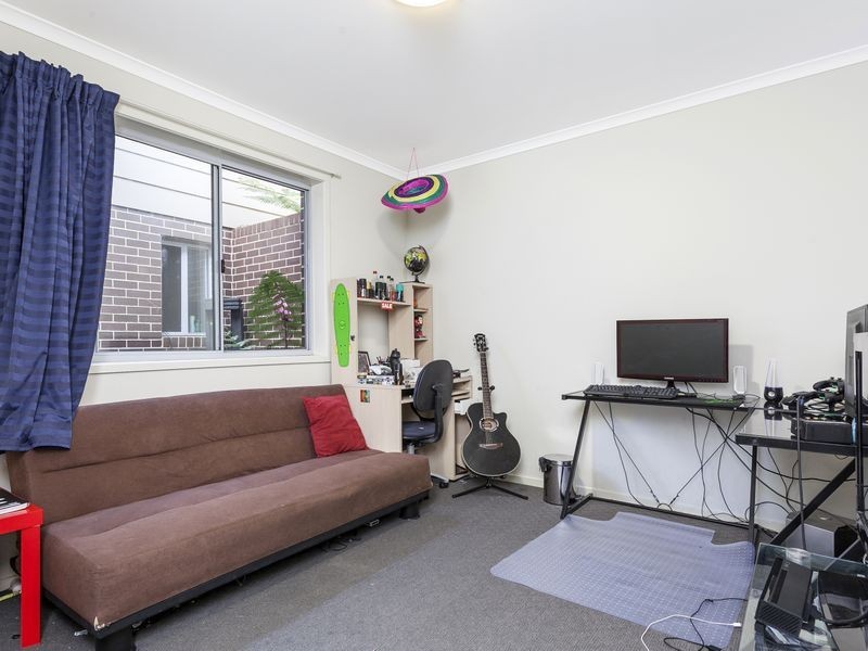 14/21 Gordon Withnall Crescent, Dunlop ACT 2615