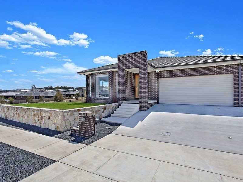 22 Pearl Gibbs Circuit, Bonner ACT 2914