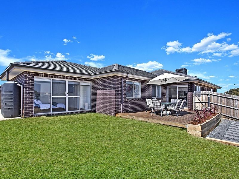 22 Pearl Gibbs Circuit, Bonner ACT 2914