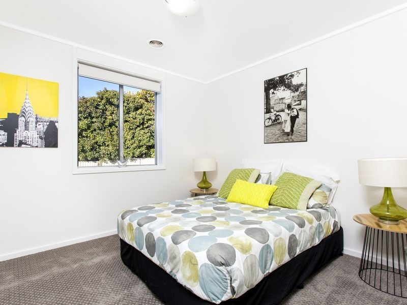 4 Chubb Street, Latham ACT 2615