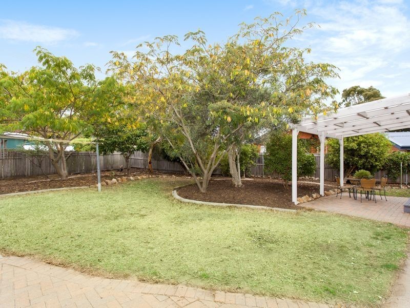 18 Millhouse Crescent, Higgins ACT 2615