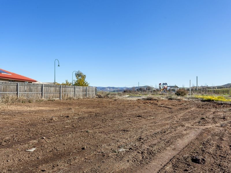 150 Macfarlane Burnett Avenue, Macgregor ACT 2615