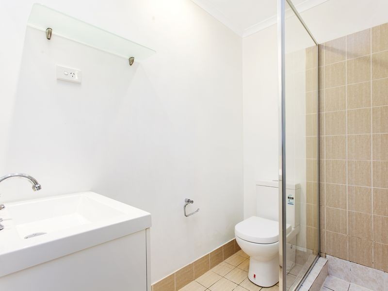 33 Rule Street, Isaacs ACT 2607