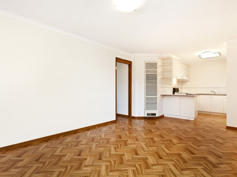 45 Evelyn Owen Crescent, Dunlop ACT 2615