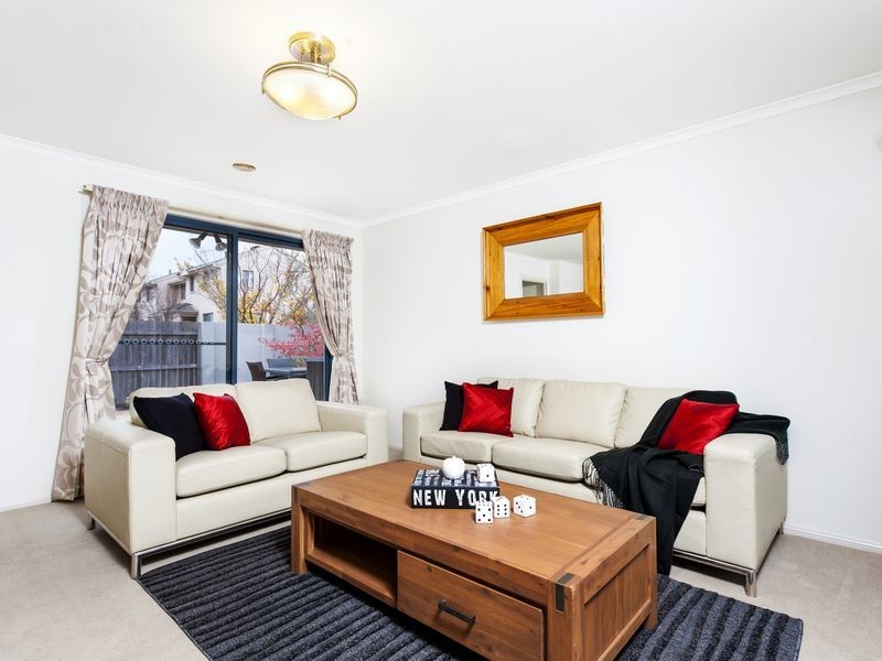 1/9 Dines Place, Bruce ACT 2617