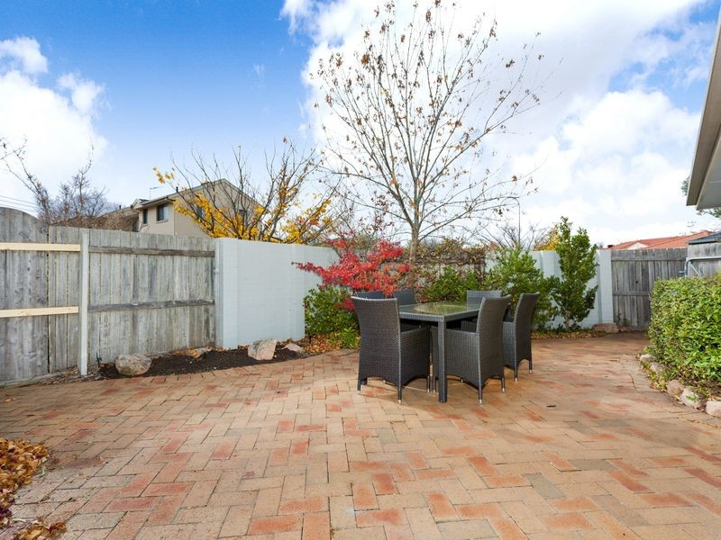 1/9 Dines Place, Bruce ACT 2617