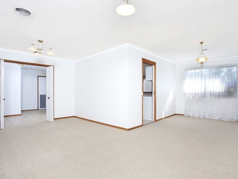 40 Lightfoot Crescent, Florey ACT 2615