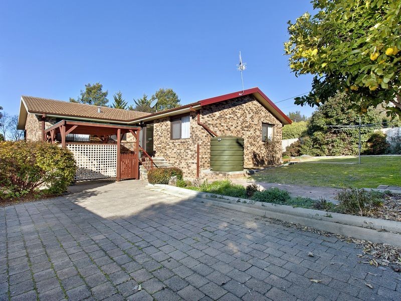 40 Lightfoot Crescent, Florey ACT 2615