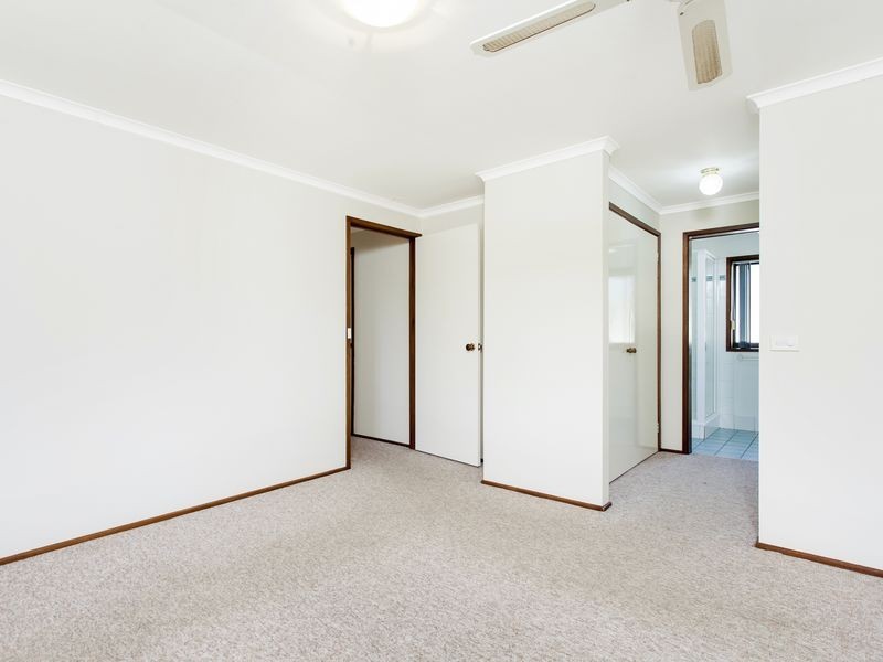 8 Arrietta Close, Charnwood ACT 2615