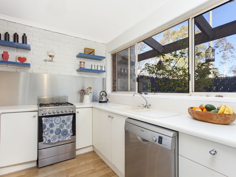 8 Earle Place, Page ACT 2614