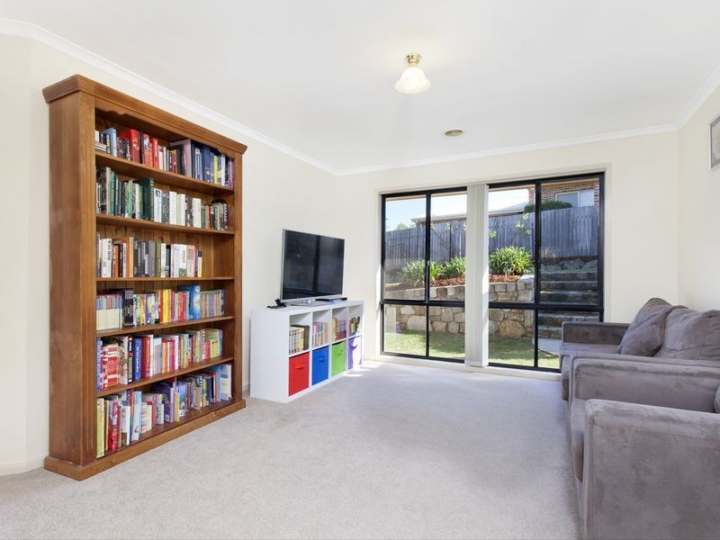 36 Evelyn Owen Crescent, Dunlop ACT 2615