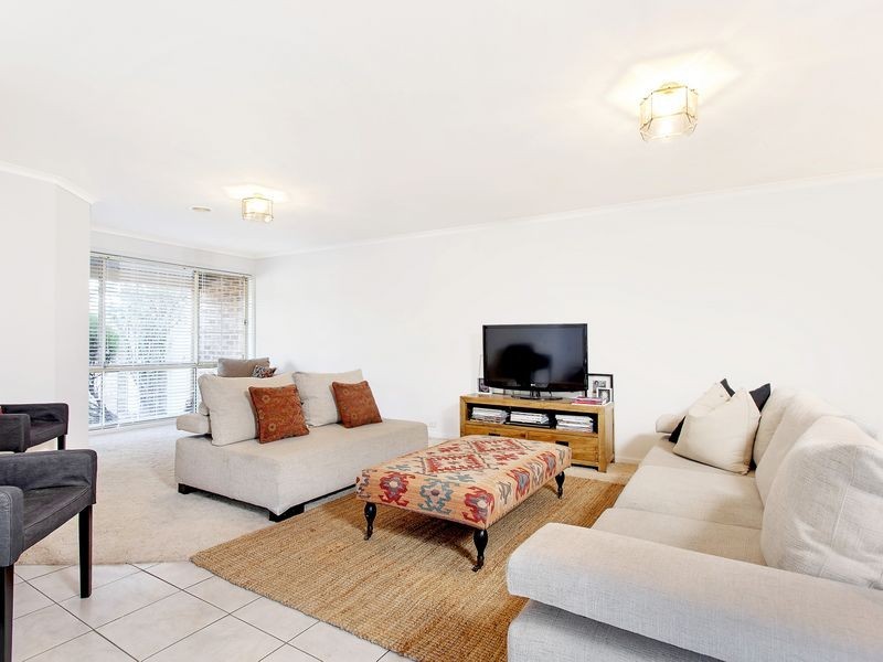 27 Rule Street, Isaacs ACT 2607