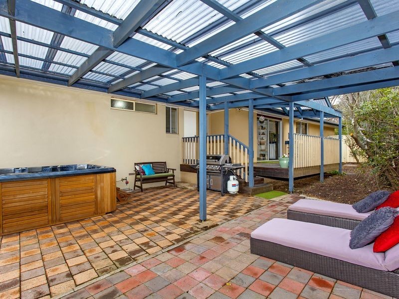 8 Macdonald Place, Spence ACT 2615