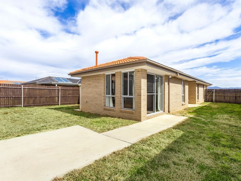 88 Hollows Circuit, Macgregor ACT 2615