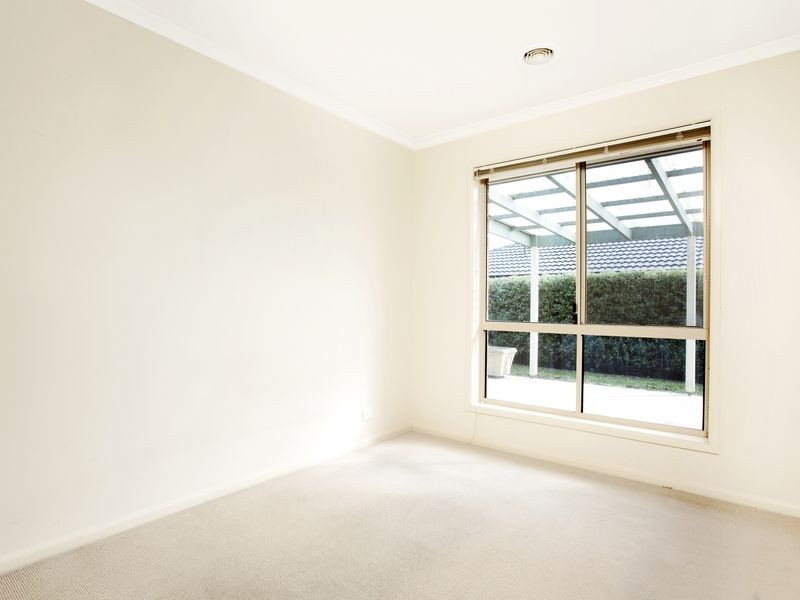 22 Lovely Close, Dunlop ACT 2615