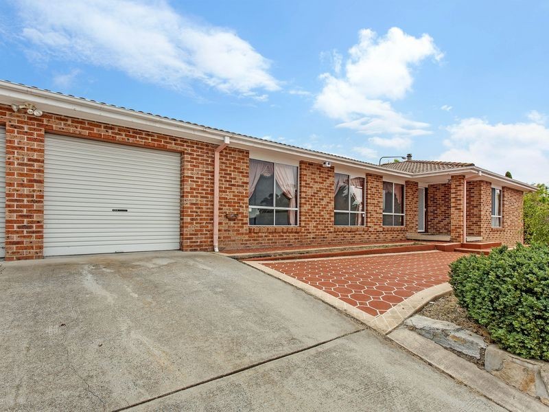 2 Carpenter Close, Calwell ACT 2905