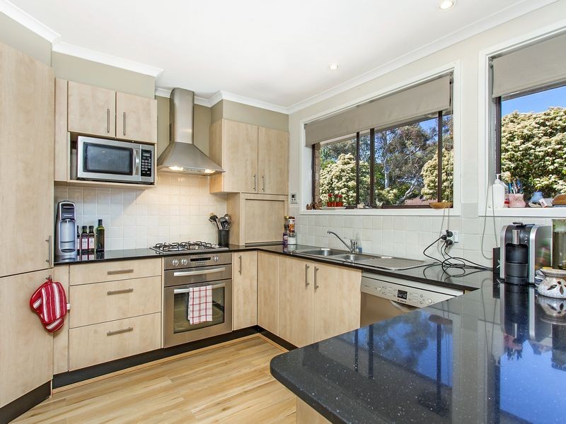 9 Stuckey Place, Charnwood ACT 2615