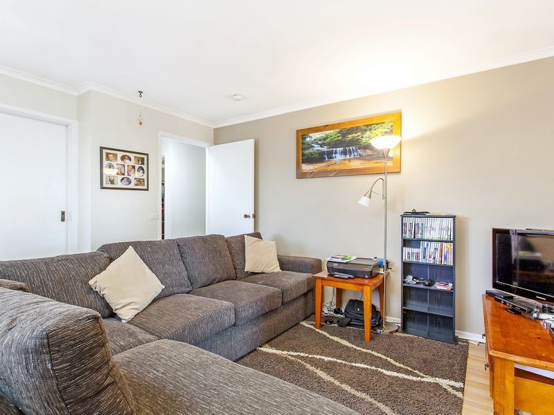 9 Stuckey Place, Charnwood ACT 2615