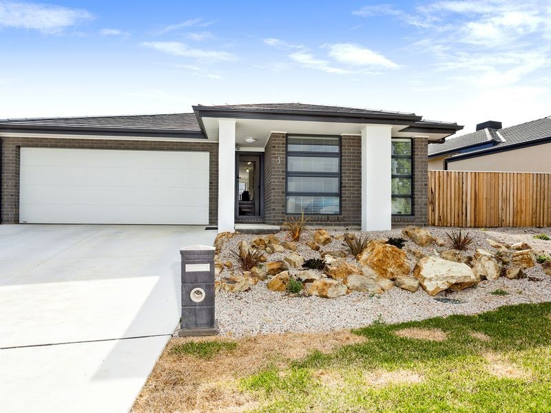3 Meroula Street, Casey ACT 2913