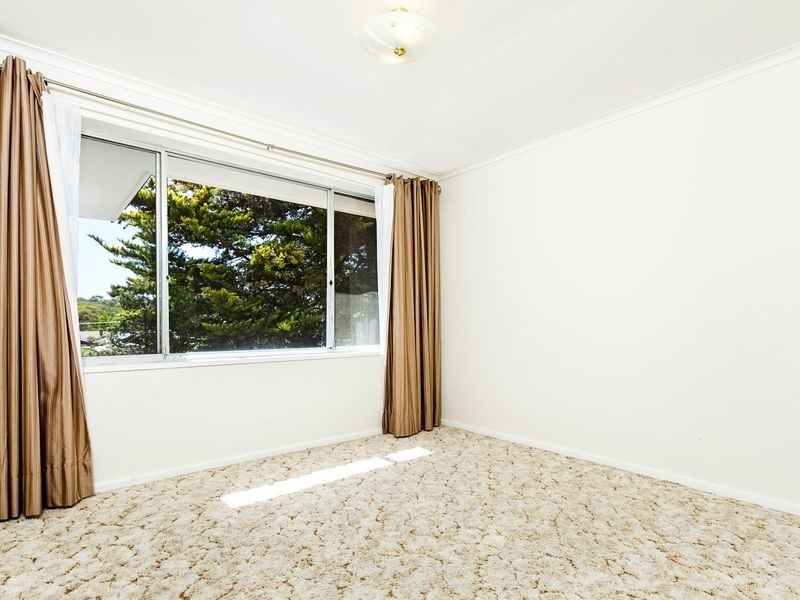 37 Grylls Crescent, Cook ACT 2614